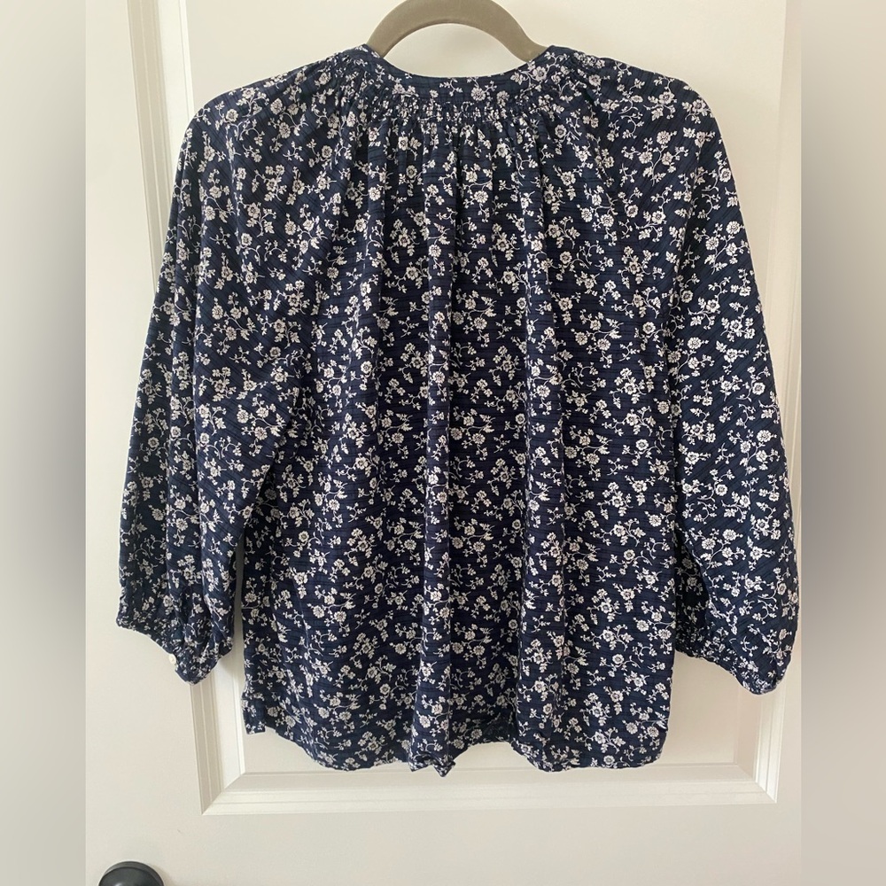 Levi's Navy Blue Floral Button-Down Blouse - Picture 4 of 4